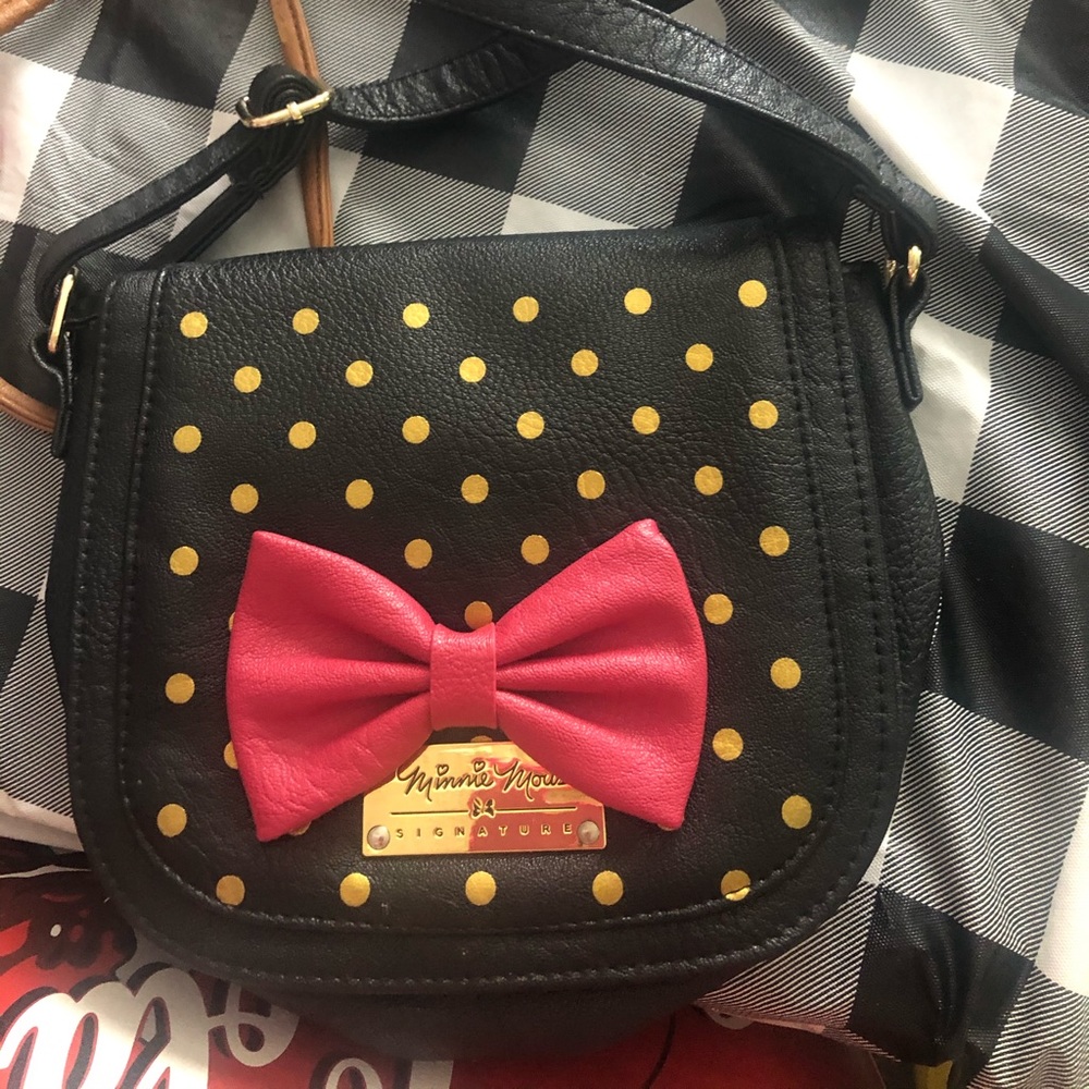 Minnie Mouse signature collection satchel